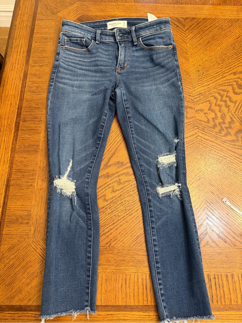 Abercrombie & Fitch Ripped Medium Blue Women's Skinny Jeans